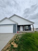 featured image of 3074 Meadow View Loop