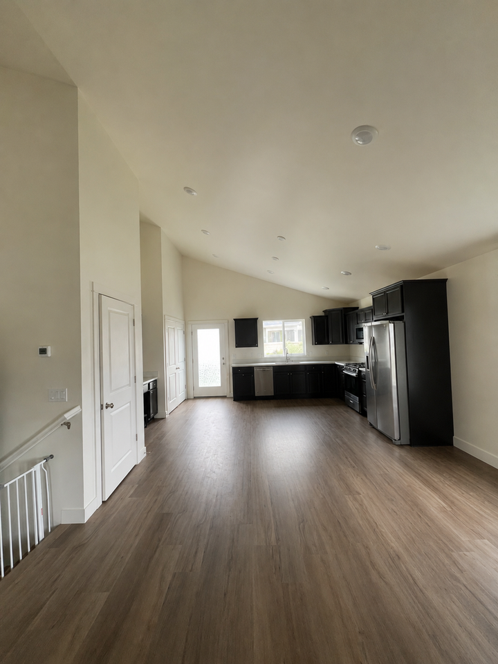 3074 Meadow View Loop - Photo 3 of 13