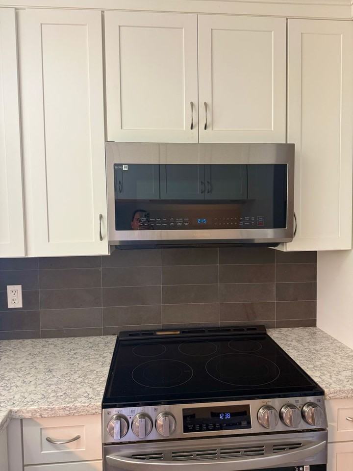 679 Meakanu Ln - Photo 5 of 39