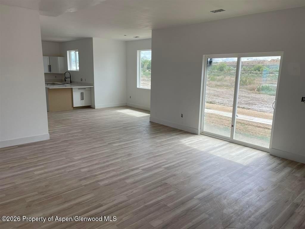 3113 Keyser Ct - Photo 3 of 4
