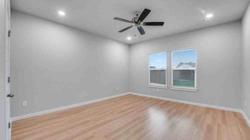 913 W Sonoma St - Photo 6 of 20