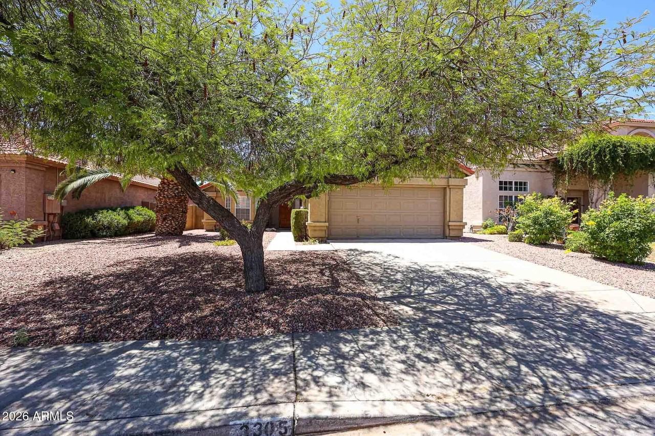 3305 E Wildwood Dr - Photo 3 of 36