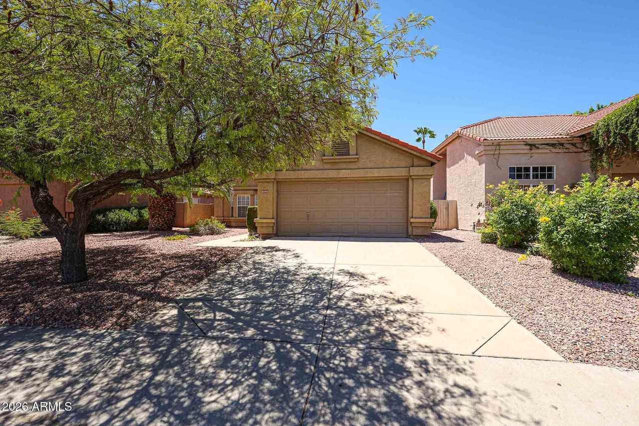 3305 E Wildwood Dr - Photo 4 of 36
