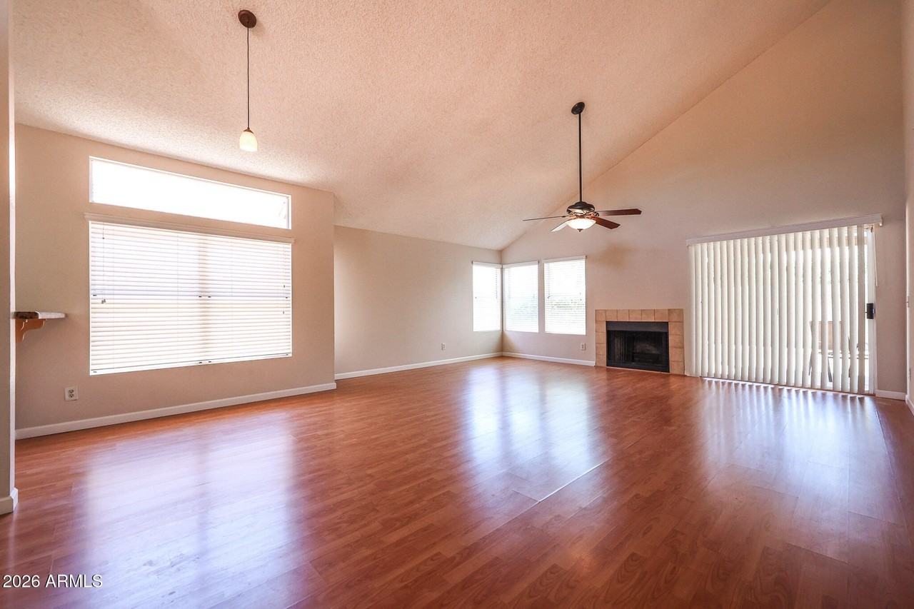 3305 E Wildwood Dr - Photo 5 of 36