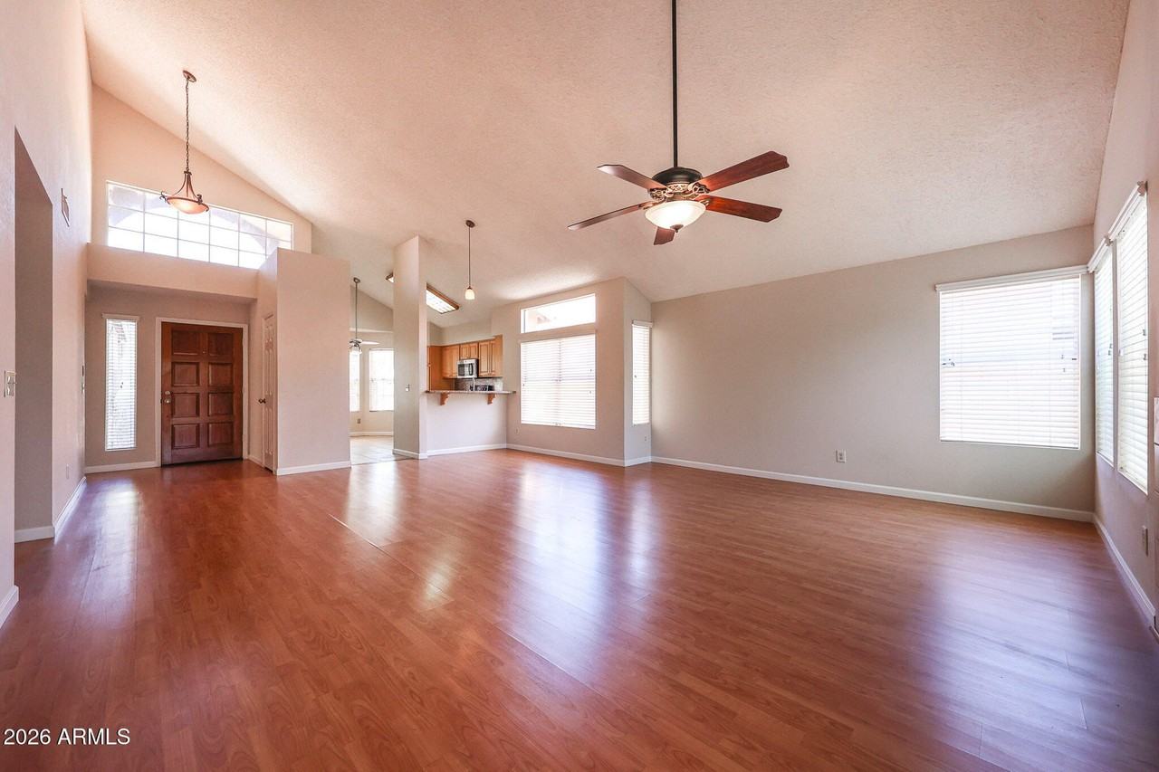 3305 E Wildwood Dr - Photo 6 of 36
