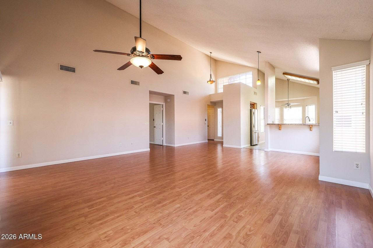 3305 E Wildwood Dr - Photo 7 of 36