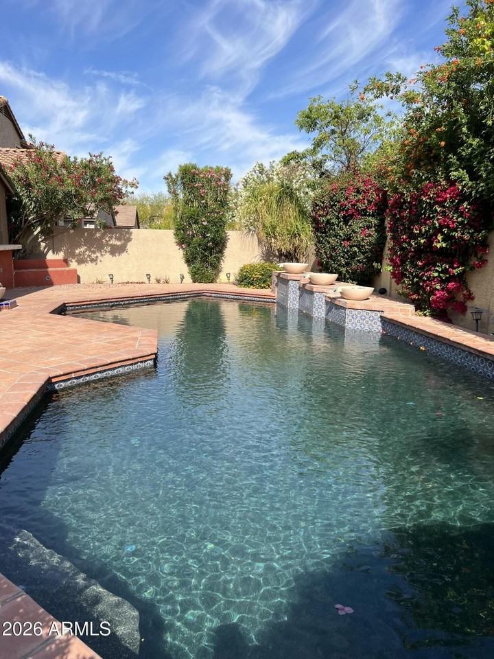 3022 W Gran Paradiso Dr - Photo 2 of 43