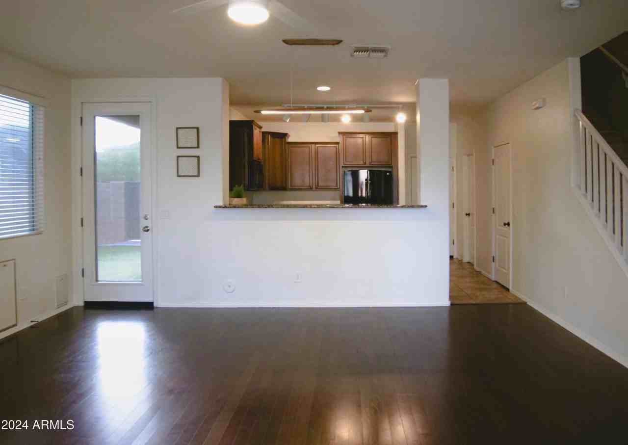 2188 S Heron Ln - Photo 5 of 34