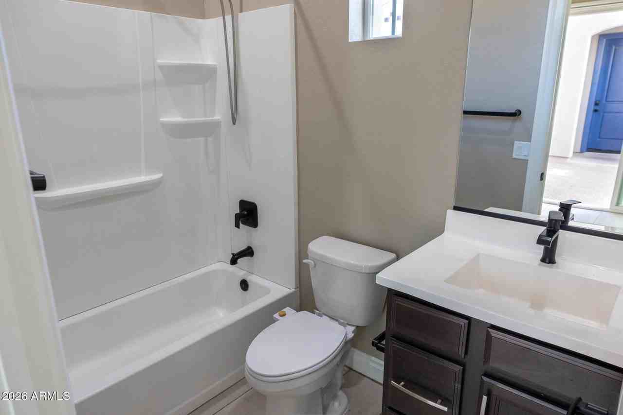 2462 E Lovebird Ln - Photo 6 of 39