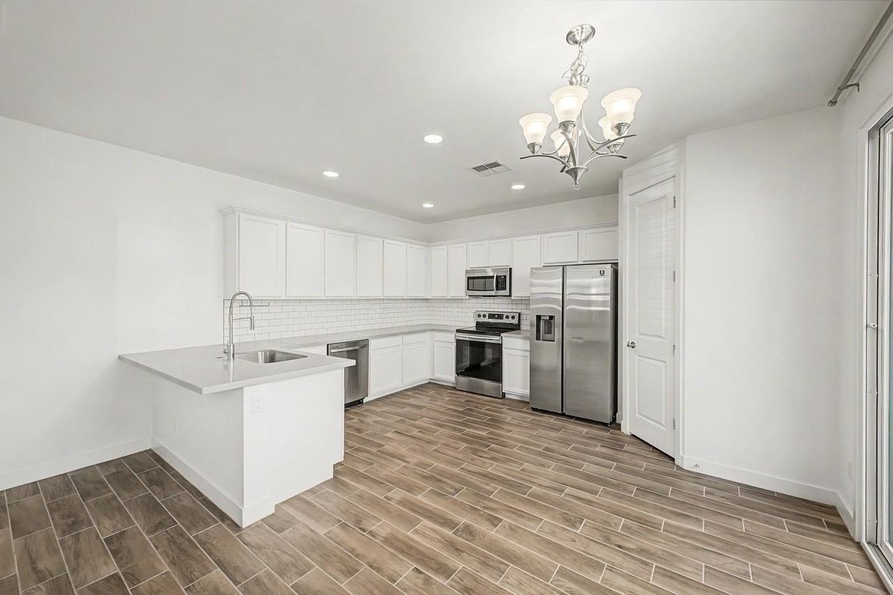 5512 S Dillon - Photo 6 of 22