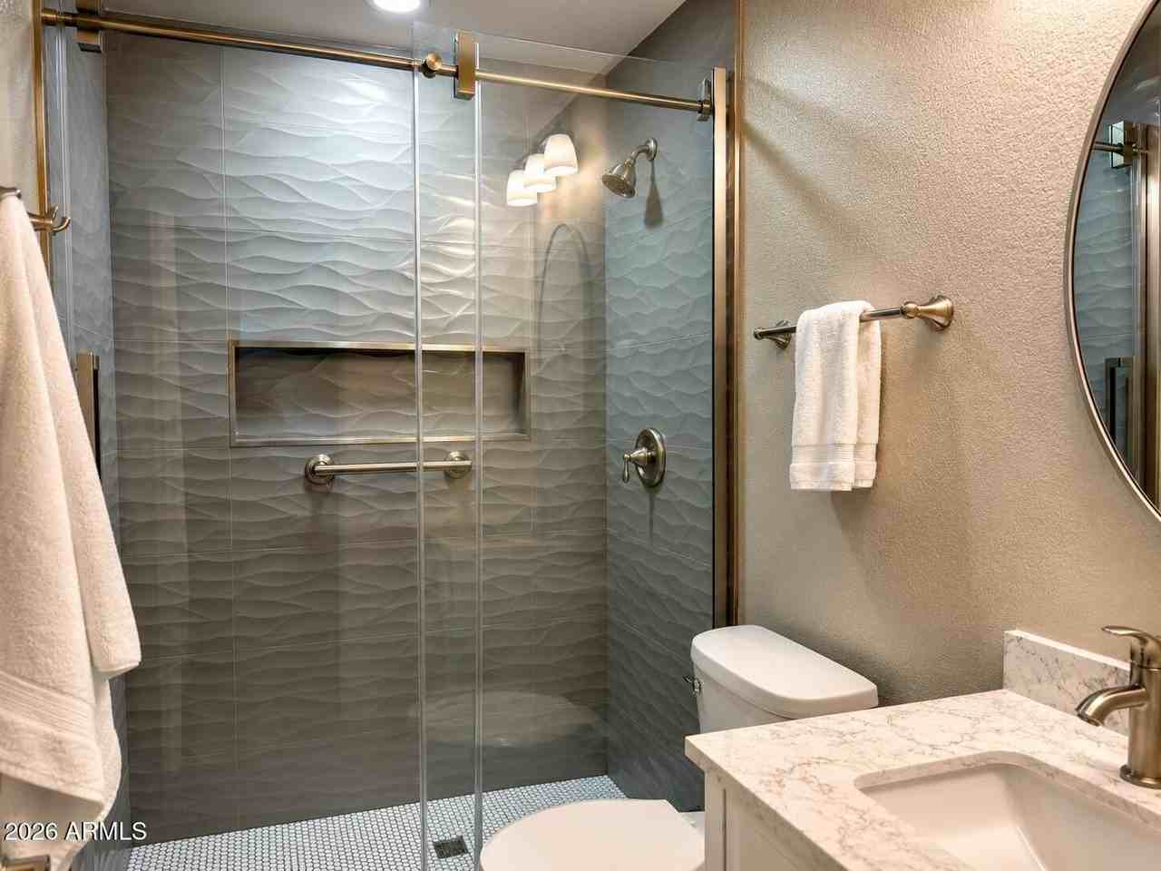 5509 S Mill Ave - Photo 2 of 17