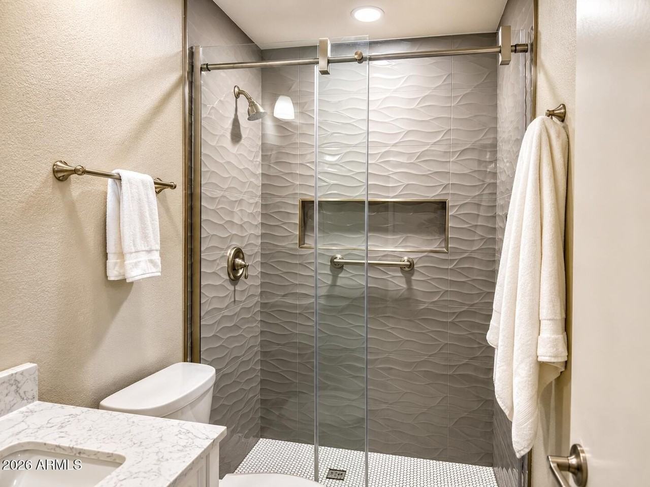 5509 S Mill Ave - Photo 5 of 17