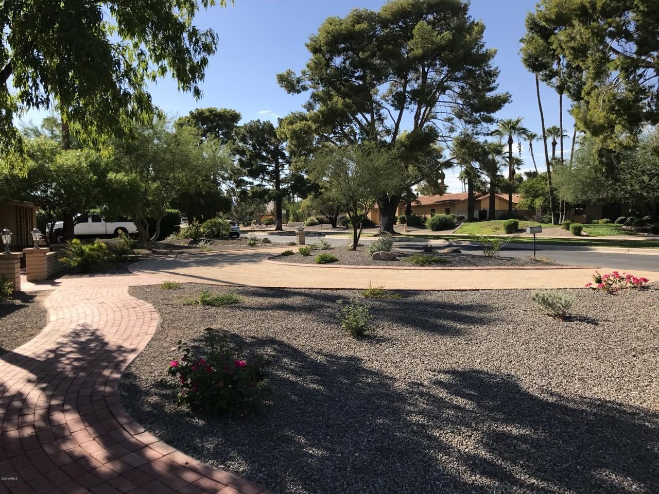 185 E Cercado Ln - Photo 6 of 40