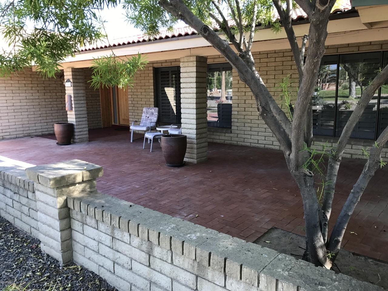 185 E Cercado Ln - Photo 7 of 40