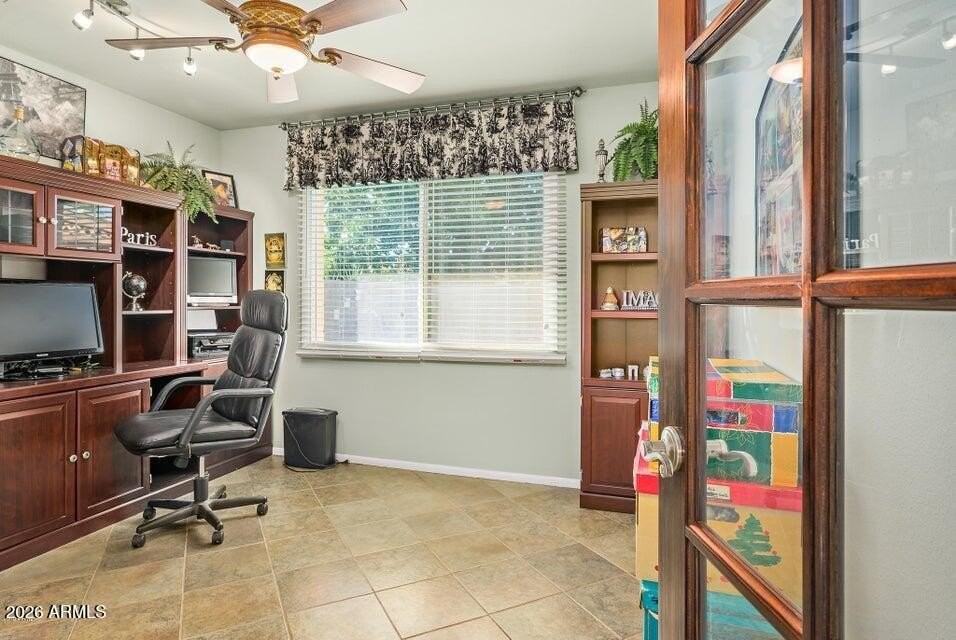 2319 E Loma Vista Dr - Photo 5 of 8