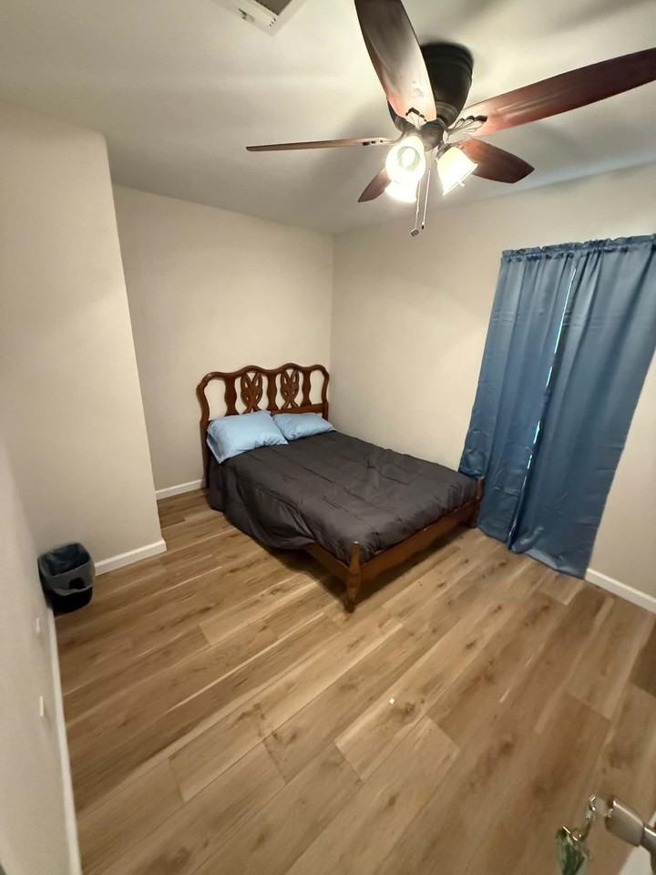 6124 Ray Ave - Photo 4 of 9