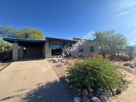featured image of 2780 West Vía Del Santo