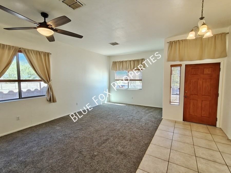 7063 W Autumn Dew Ct - Photo 3 of 36