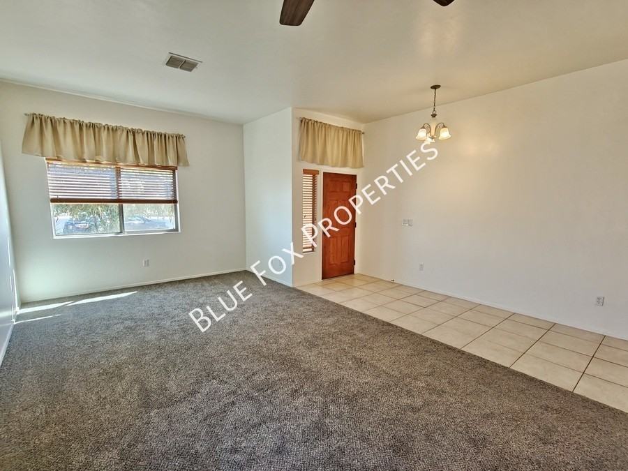 7063 W Autumn Dew Ct - Photo 4 of 36