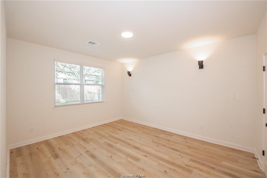 603 N Echols St #A - Photo 6 of 14