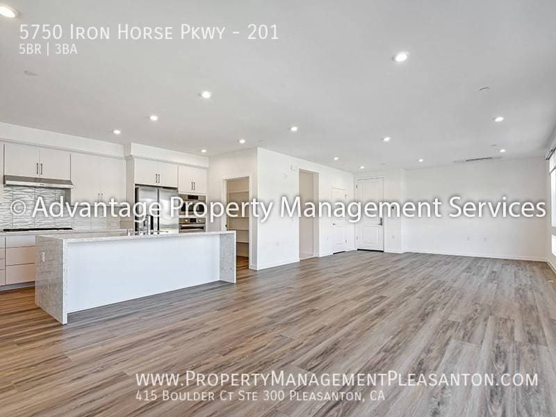 5750 Iron Horse Pkwy #201 - Photo 5 of 22