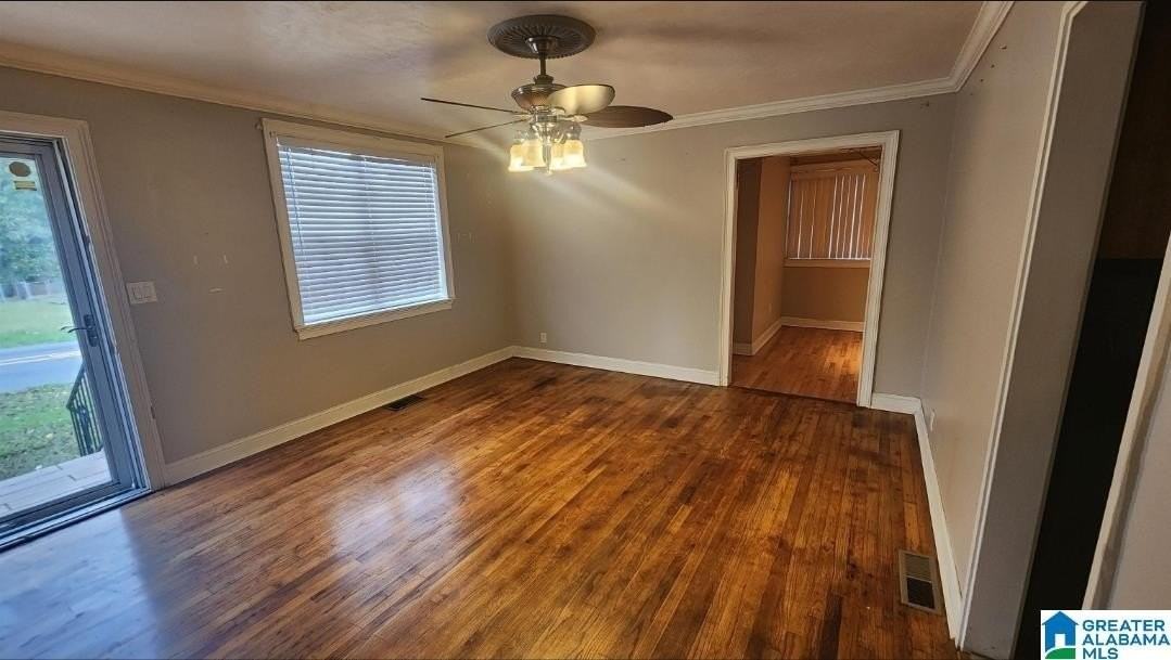 361 Roebuck Dr - Photo 3 of 16