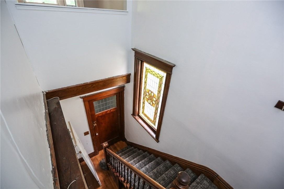 29 Birch Cres #UP - Photo 4 of 31