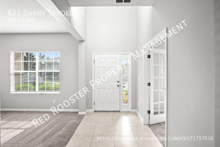 823 Sunny Stroll Dr - Photo 4 of 39