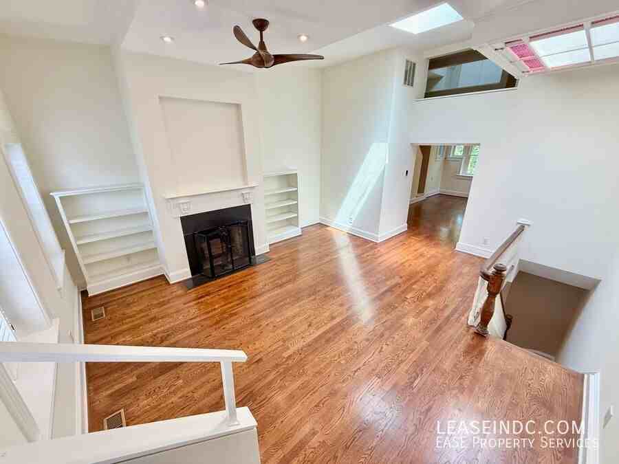1770 Church St Nw #A - Photo 4 of 34