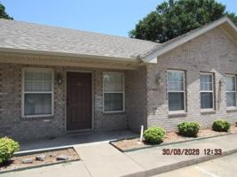 featured image of 720 E German Ln