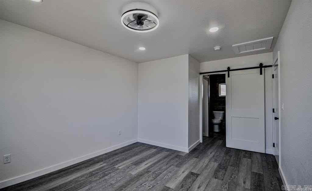 305 Reine St N - Photo 5 of 11