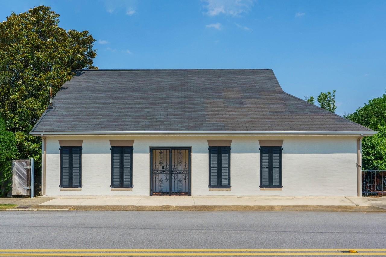 1003 E Brow Rd - Photo 4 of 40