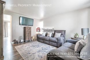 4314 S Whitby Ct - Photo 1 of 1