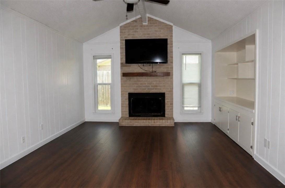 225 Terlingua Dr - Photo 4 of 7