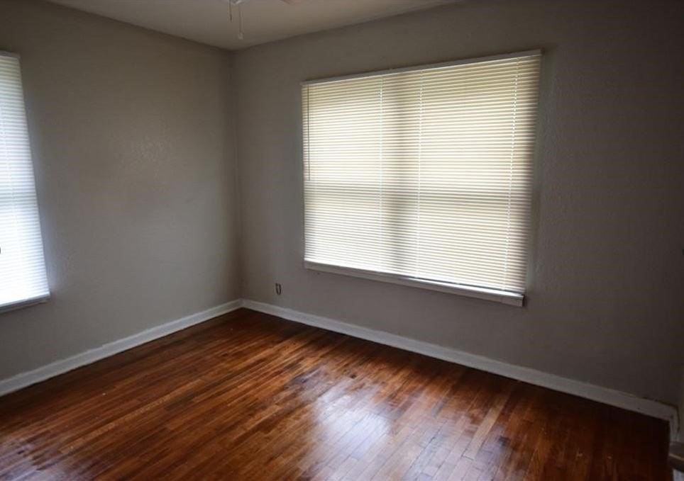 1606 Sycamore Pl - Photo 5 of 7