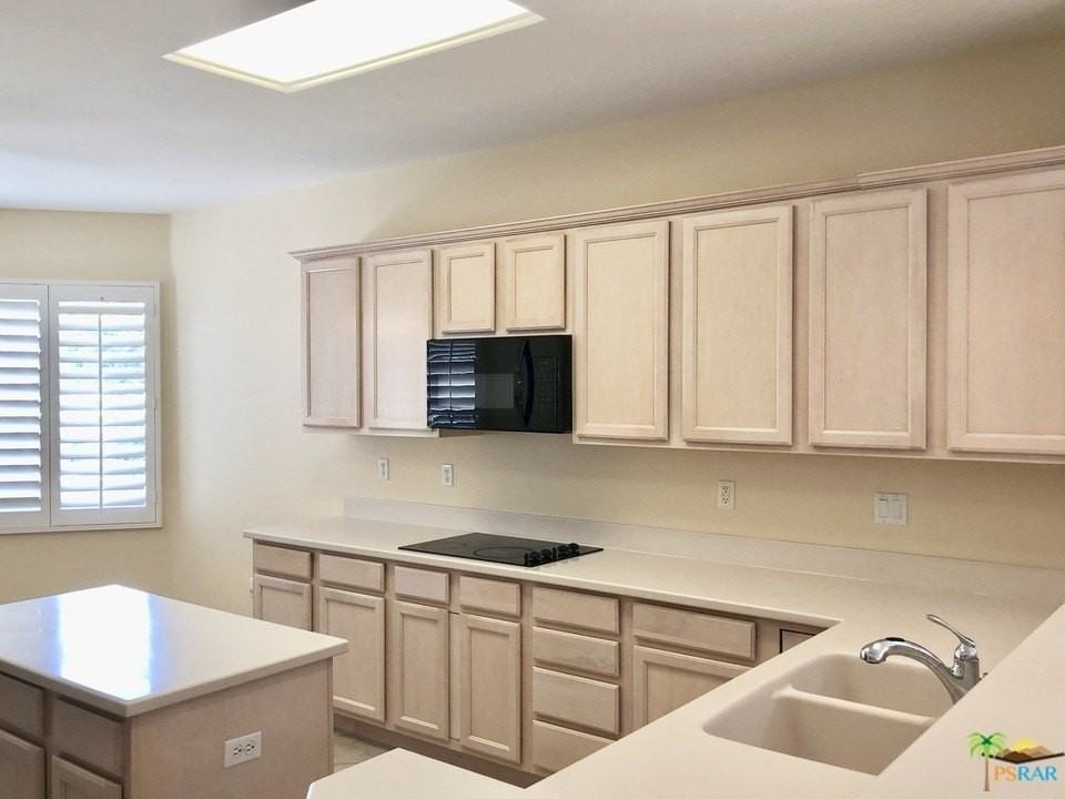 78817 Abalone Way - Photo 3 of 19