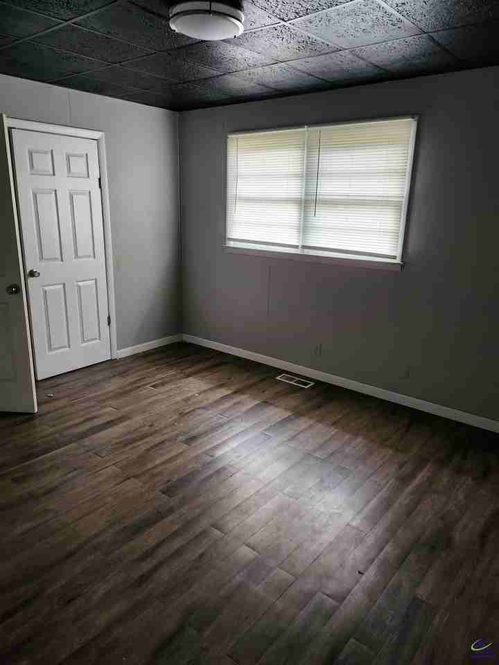 300 Carolina B9 Avenue - Photo 4 of 16