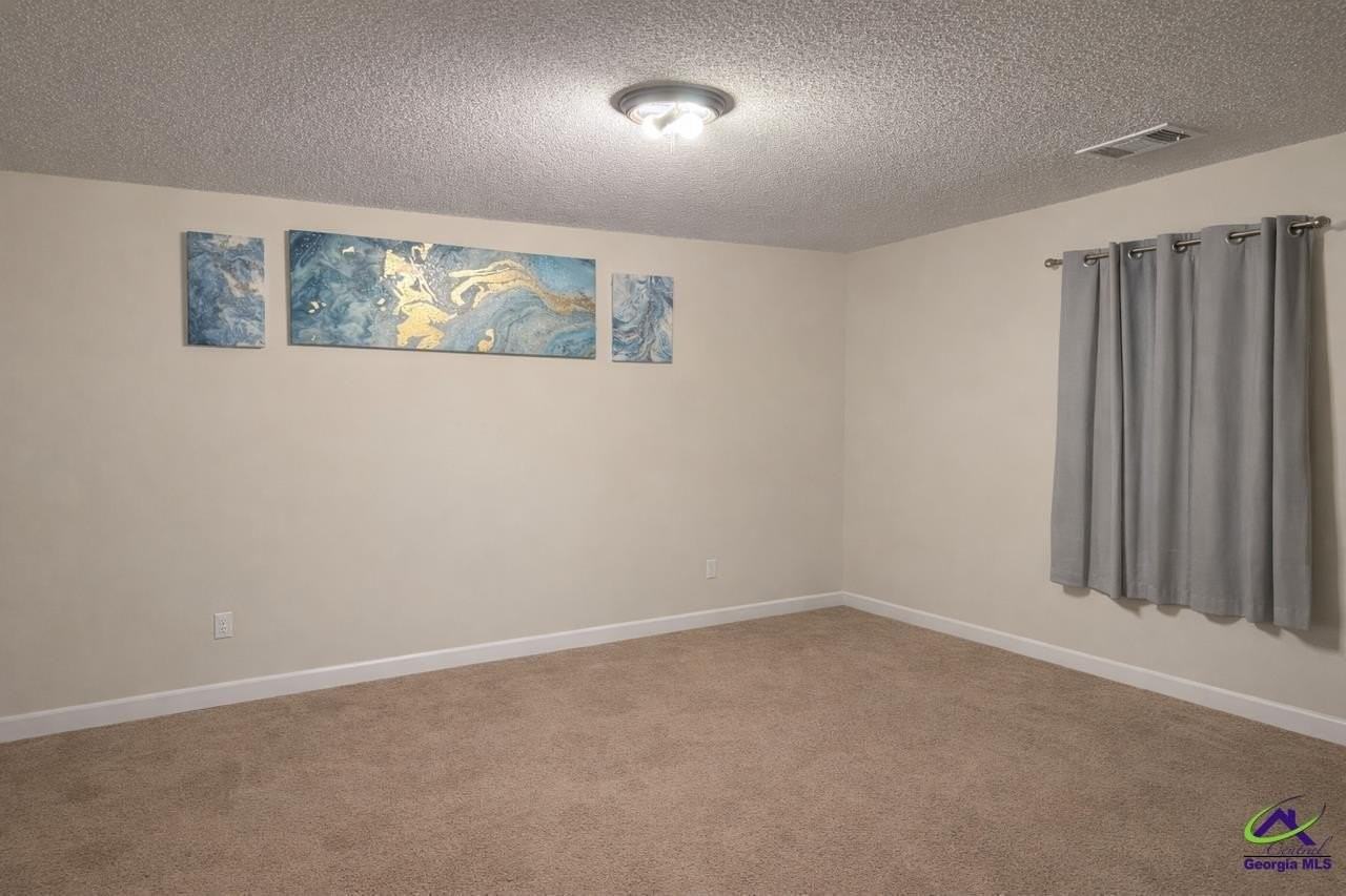 646 Gawin Dr - Photo 2 of 7