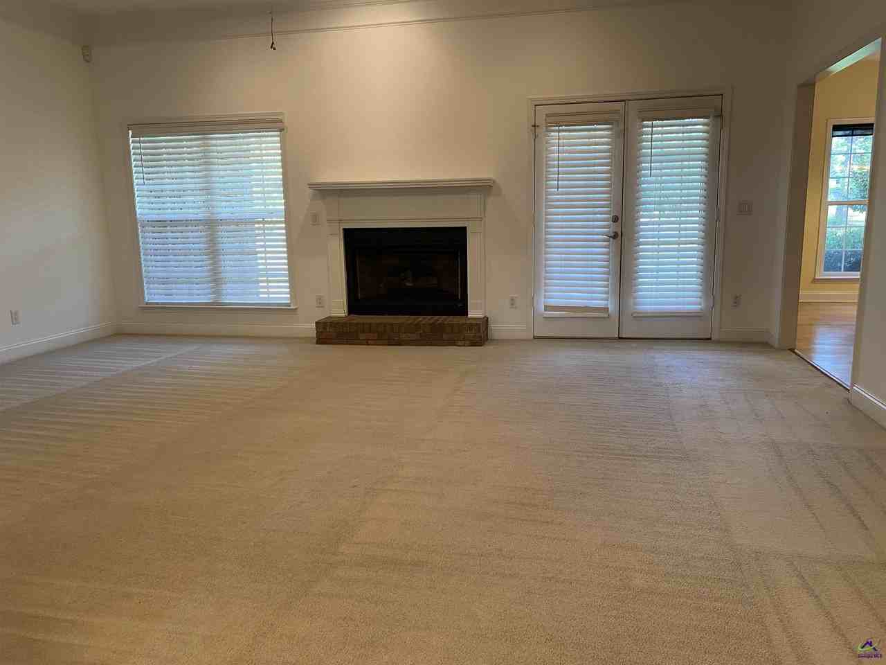 408 Stathams Way - Photo 4 of 21