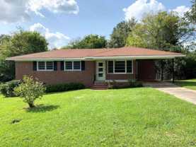 3240 Commodore Dr - Photo 1 of 1