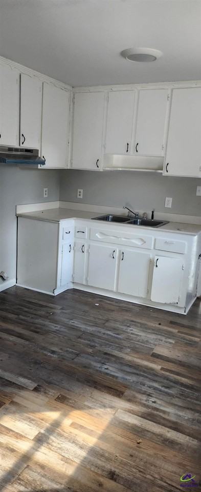 402 Curtis St Apt A - Photo 5 of 10