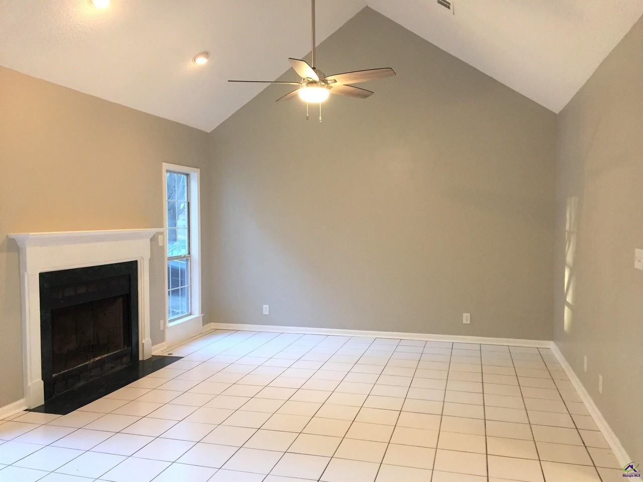 542 Loblolly Ln - Photo 4 of 22