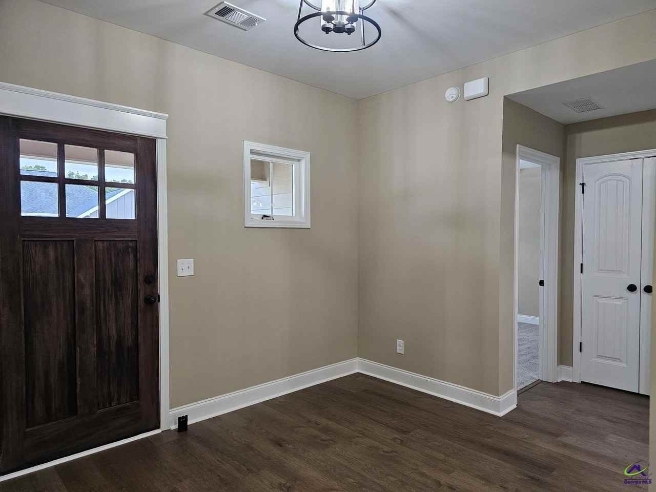107 Nash Ct - Photo 4 of 26
