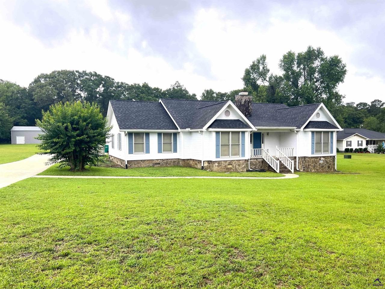 178 Woodard Rd - Photo 3 of 46