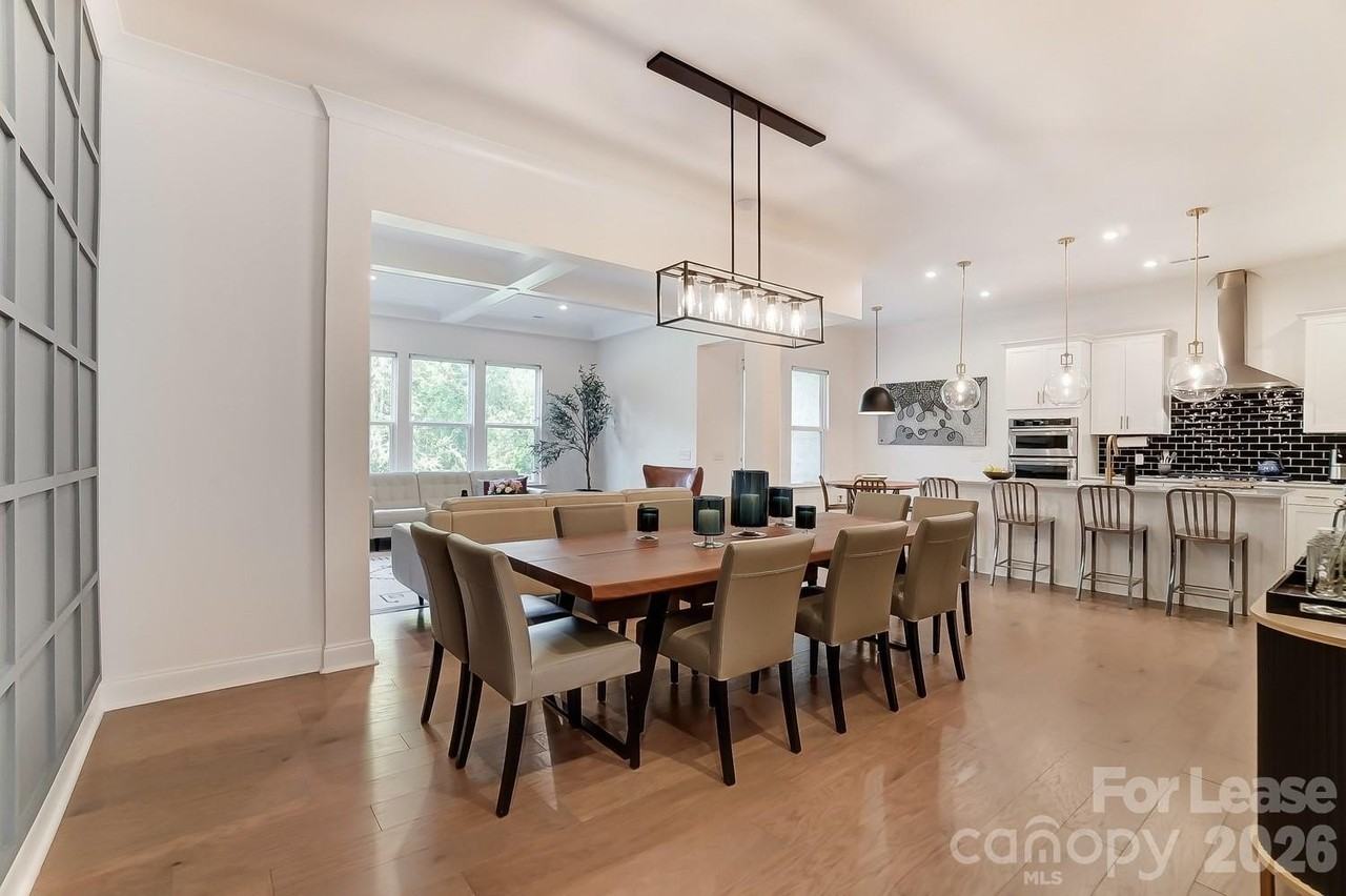 131 Heathbrook Ln - Photo 5 of 45