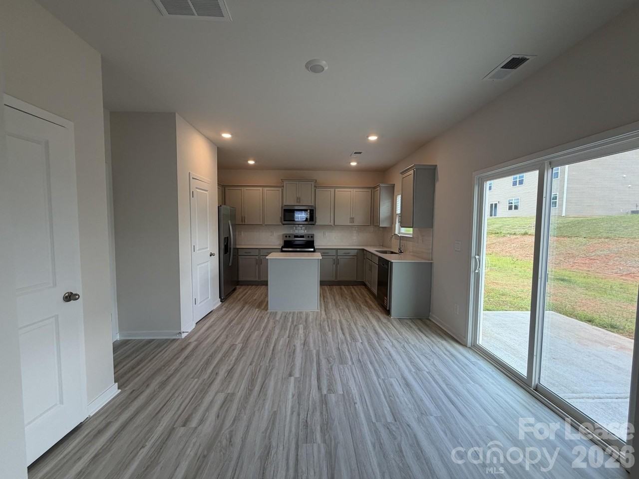270 Mary Locke Way - Photo 3 of 19