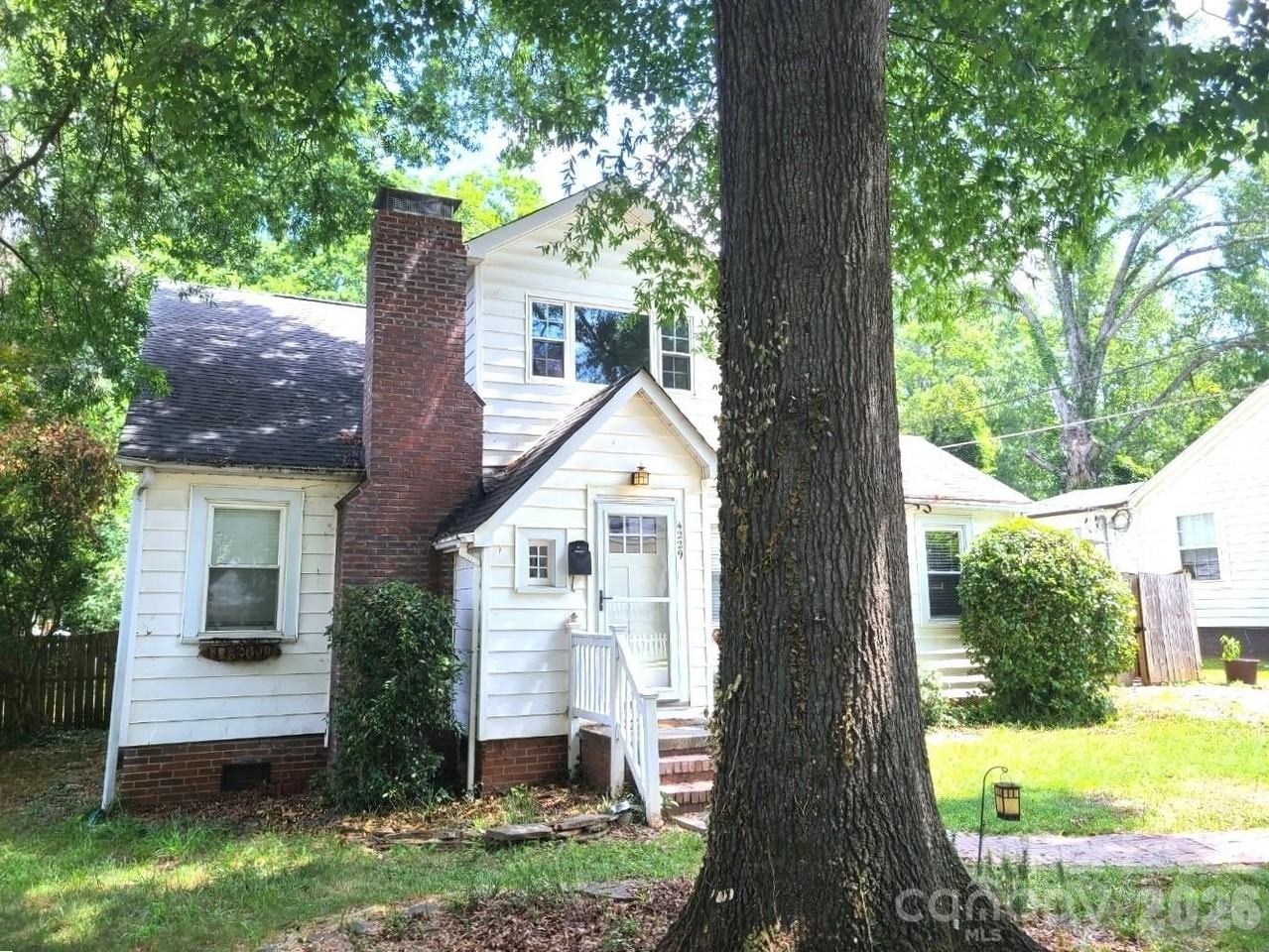 4229 Hiddenbrook Dr - Photo 2 of 21