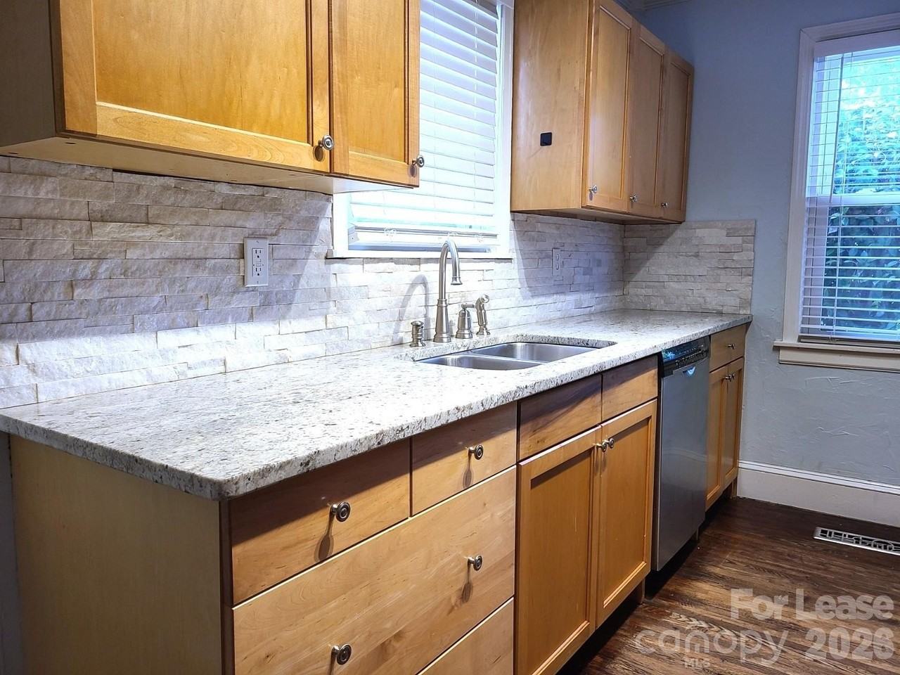 4229 Hiddenbrook Dr - Photo 5 of 21