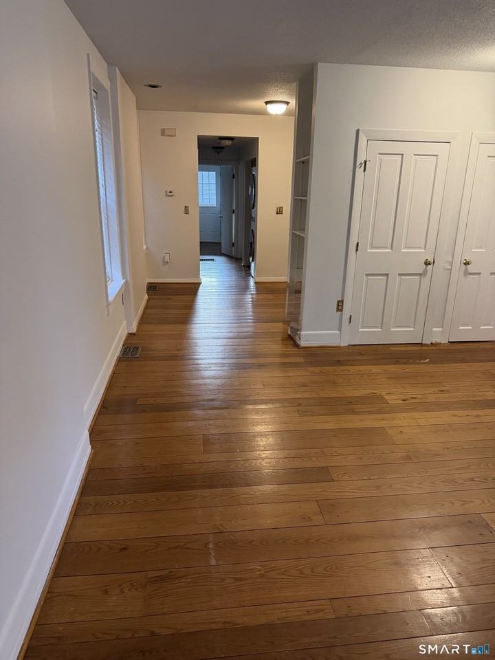 39 Congress St #A - Photo 4 of 15