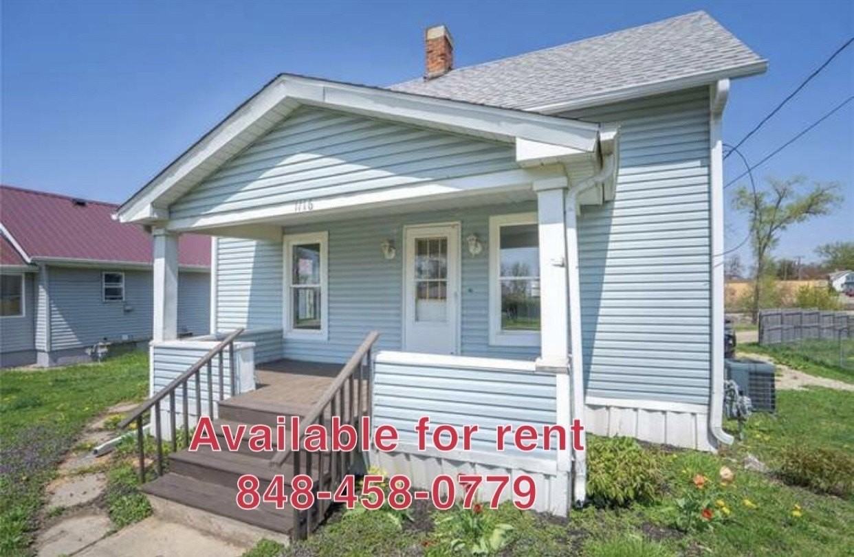 1118 1st Ave W - Photo 3 of 11